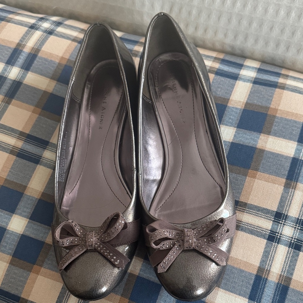 Etienne Aigner taupe leather slip on ballet flats with jeweled bow.